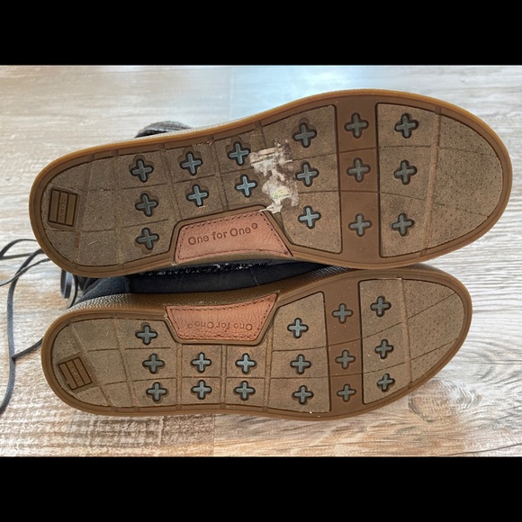 Toms booties 6.5 - Picture 3 of 4